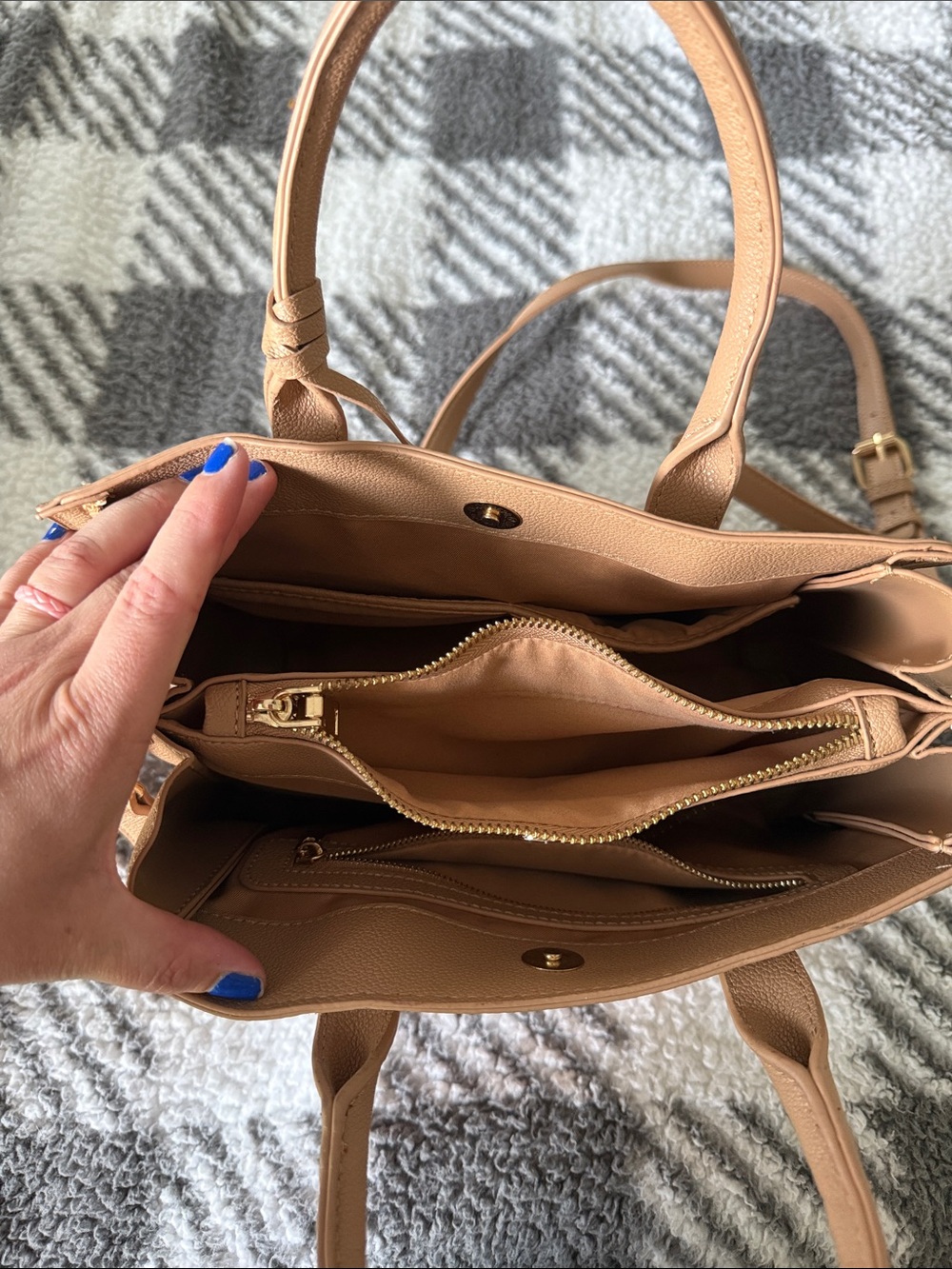 Classic Tan Women's Top-Handle Crossbody Tote - Picture 4 of 5